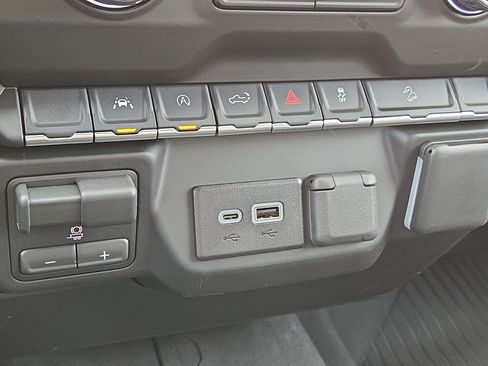 New 2026 Chevrolet Silverado 1500 Custom Trail Boss w/ Dark Appearance Package image 29