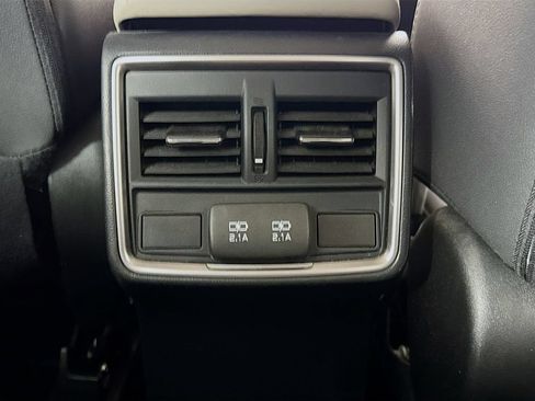 Used 2019 Subaru Forester Premium AWD/4WD image 31