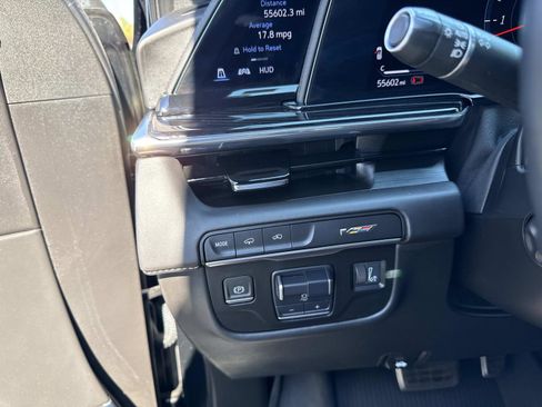 Used 2024 Cadillac Escalade V image 34