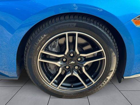Used 2020 Ford Mustang GT Premium w/ Equipment Group 401A RWD image 9