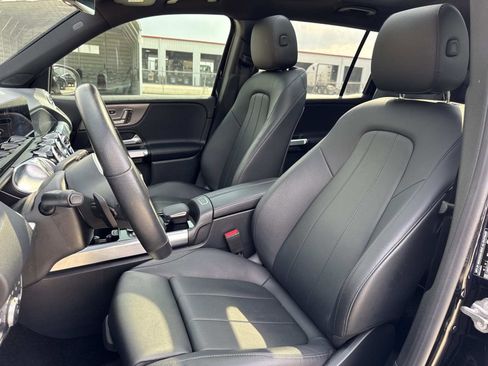 Certified 2021 Mercedes-Benz GLB 250 w/ Premium Package image 22