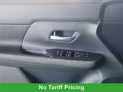 New 2026 Nissan Kicks SV image 17