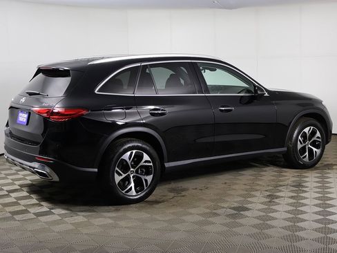 Used 2025 Mercedes-Benz GLC 350e 4MATIC image 10