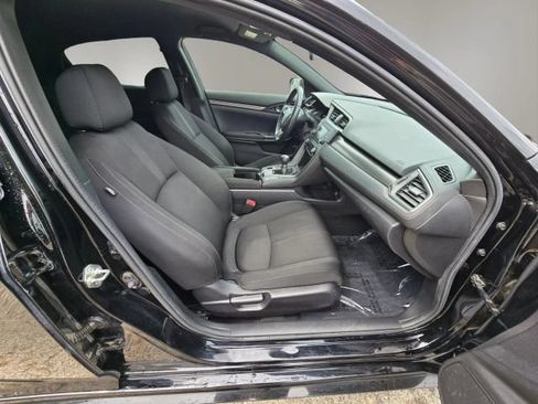Used 2018 Honda Civic Sport image 15