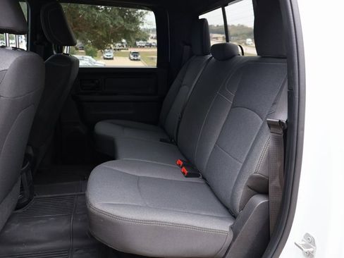 Used 2024 RAM 2500 Tradesman w/ Chrome Appearance Group image 12