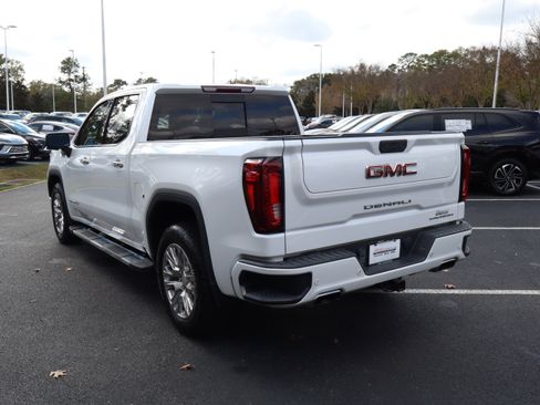 Used 2021 GMC Sierra 1500 Denali w/ Driver Alert Package II image 3