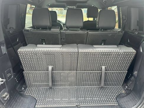 Used 2023 Land Rover Defender 110 X-Dynamic SE AWD/4WD image 6
