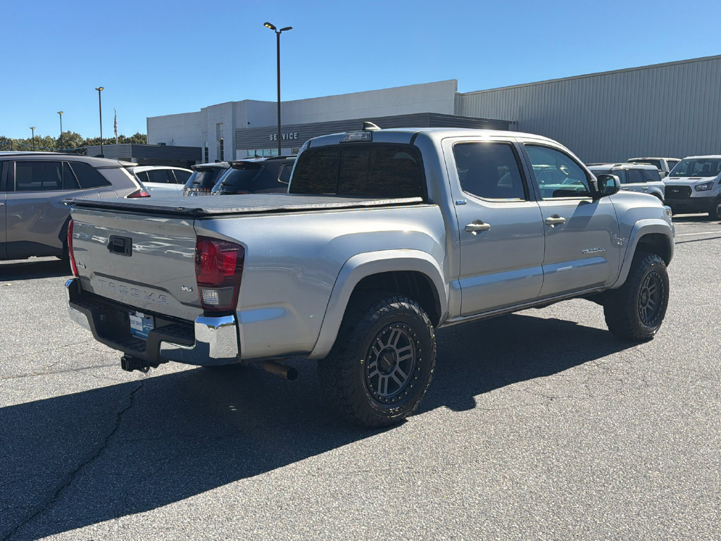 Used 2019 Toyota Tacoma SR5 AWD/4WD image 7