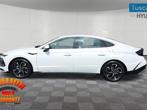 Used 2025 Hyundai Sonata SEL FWD image 4