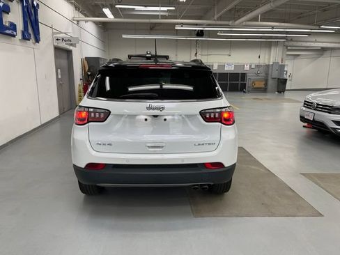 Used 2022 Jeep Compass Limited AWD/4WD image 3