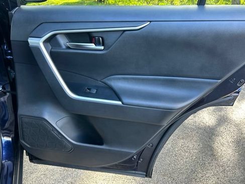 Used 2020 Toyota RAV4 XLE w/ Convenience Package AWD/4WD image 39