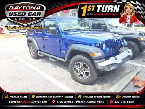 Used 2018 Jeep Wrangler Unlimited Sport S AWD/4WD image 1