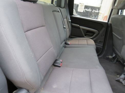 Used 2015 Nissan Titan SV w/ Tow Package image 25