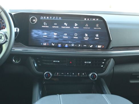 Used 2025 Chevrolet Tahoe Z71 w/ Sun And Tow Package image 30