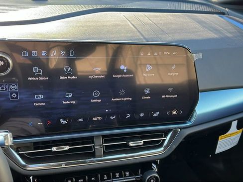 New 2026 Chevrolet Equinox EV LT image 21