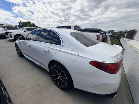 Used 2025 Mercedes-Benz E 53 AMG e 4MATIC Sedan image 5