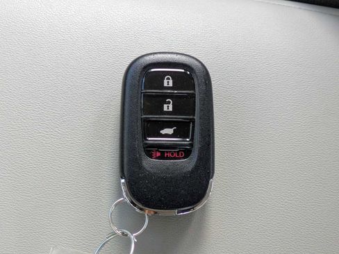 Certified 2024 Honda HR-V LX image 29