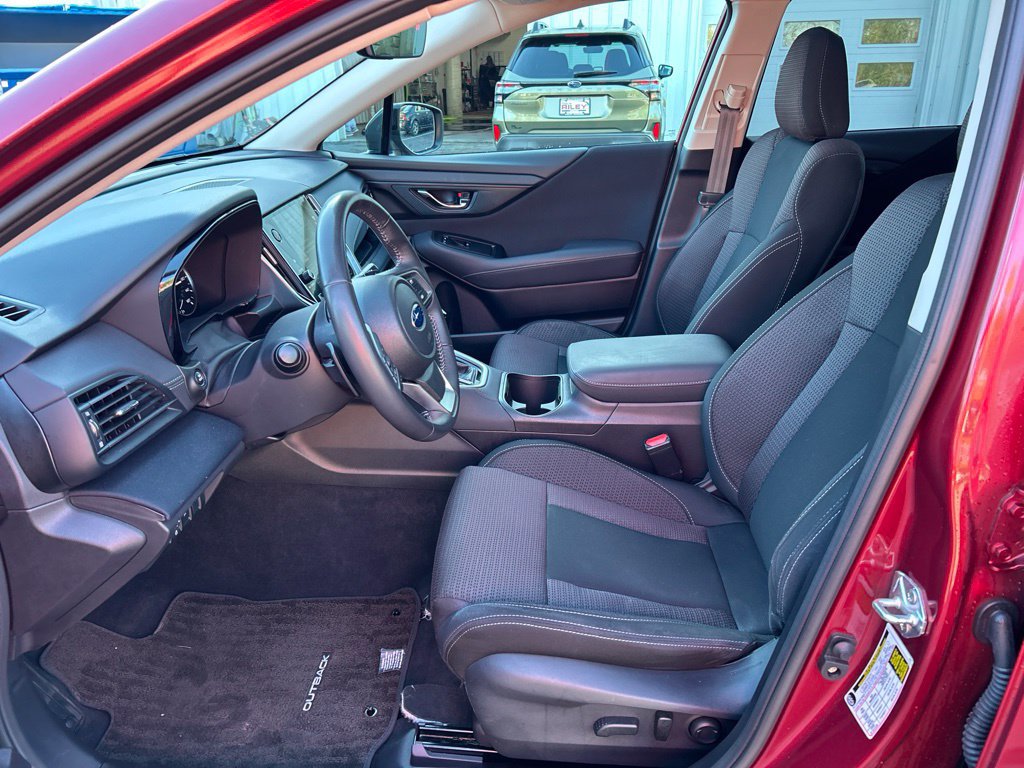 Certified 2024 Subaru Outback Premium AWD/4WD image 15