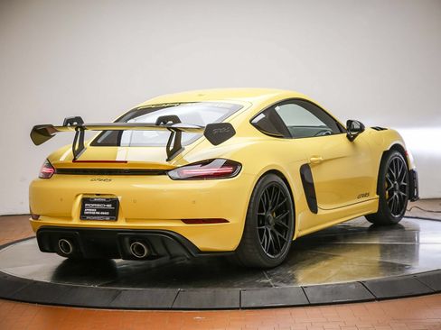 Certified 2024 Porsche 718 Cayman GT4 RS RWD image 6