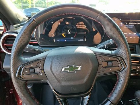 Certified 2024 Chevrolet Trax RS w/ Sunroof Package FWD image 20