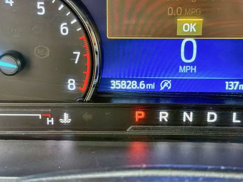 Used 2024 Ford Explorer XLT w/ Equipment Group 202A AWD/4WD image 32