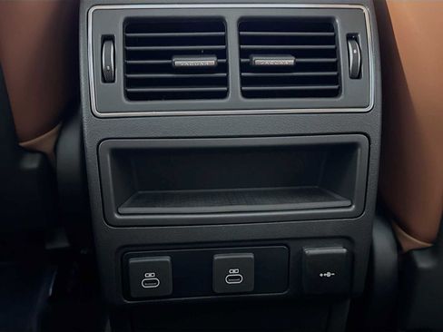 New 2026 Jaguar F-PACE R-Dynamic S image 25