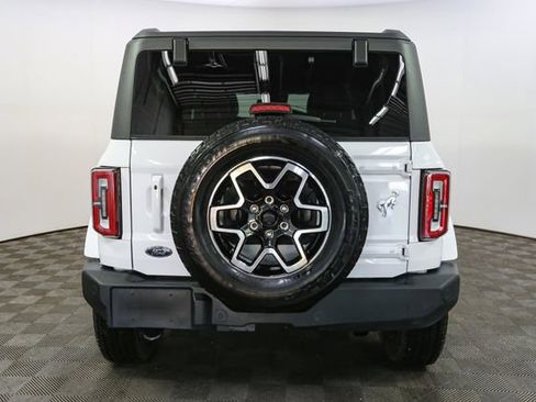 Used 2024 Ford Bronco Outer Banks AWD/4WD image 9