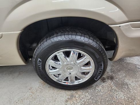 Used 2006 Chrysler Town & Country Limited w/ Trailer Tow Prep Group FWD image 34