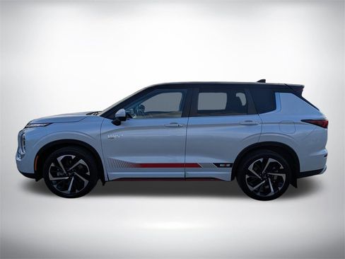 Used 2023 Mitsubishi Outlander Ralliart image 6