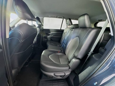 Certified 2024 Toyota Grand Highlander AWD image 18