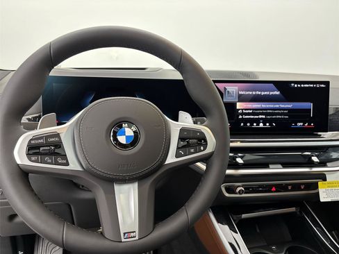 New 2026 BMW X5 xDrive40i w/ M Sport Package AWD/4WD image 22