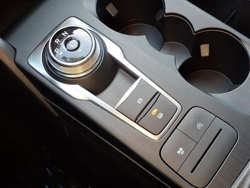 Used 2022 Ford Escape SEL w/ Technology Package image 8