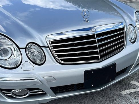 Used 2007 Mercedes-Benz E 350 4MATIC Sedan image 28