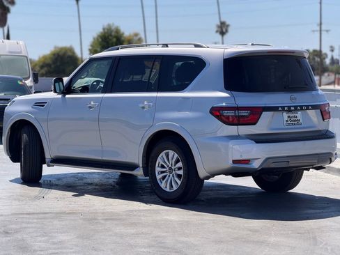 Used 2023 Nissan Armada SV AWD/4WD image 3