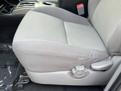 Used 2012 Toyota Tacoma PreRunner w/ SR5 Pkg RWD image 29