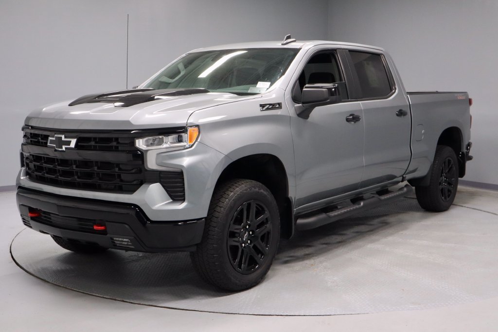Used 2023 Chevrolet Silverado 1500 LT Trail Boss w/ Protection Package AWD/4WD image 7