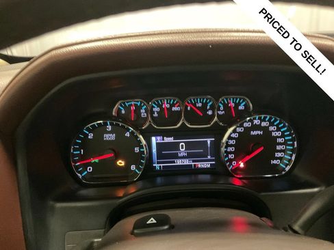 Used 2016 Chevrolet Silverado 1500 High Country w/ High Country Premium Package AWD/4WD image 2