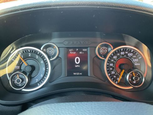 Used 2019 RAM 2500 Big Horn image 15