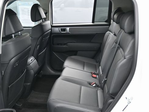 Used 2024 Hyundai Santa Fe SEL image 31