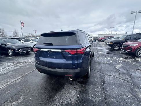 Used 2023 Chevrolet Traverse LT image 5