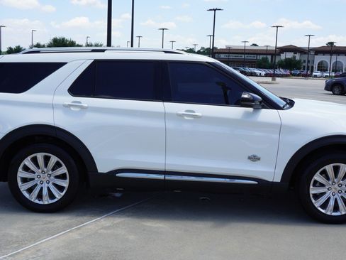 Used 2022 Ford Explorer King Ranch w/ Class IV Trailer Tow Package RWD image 4