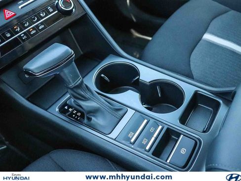 Certified 2025 Hyundai Sonata SE FWD image 21