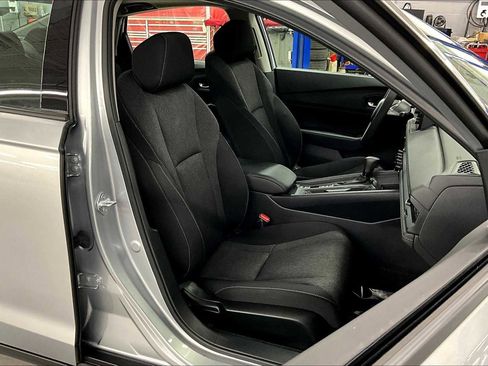 Used 2024 Honda Accord EX image 8