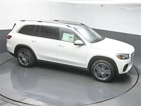 New 2026 Mercedes-Benz GLS 450 4MATIC image 45