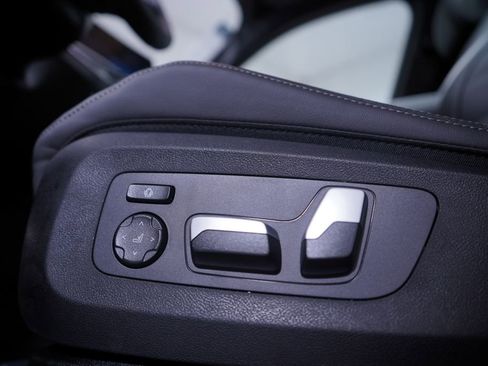 New 2026 BMW X5 sDrive40i w/ M Sport Package image 12