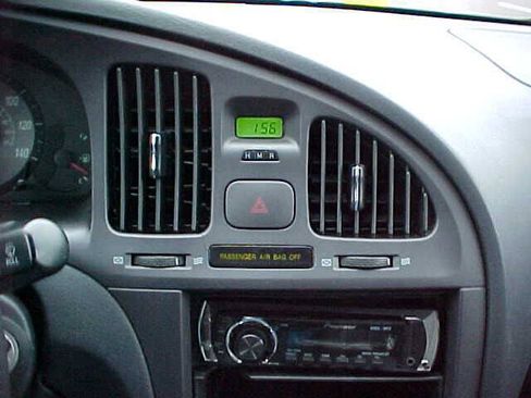 Used 2005 Hyundai Elantra GLS FWD image 11
