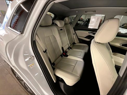 Certified 2025 Audi Q5 Premium Plus w/ Premium Plus image 28