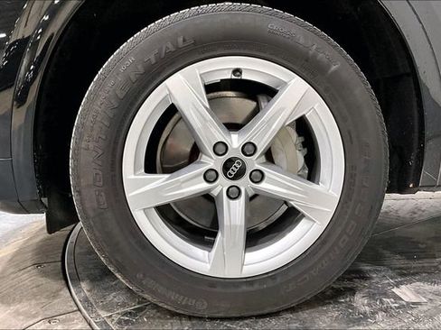 Certified 2023 Audi Q5 2.0T Premium w/ Convenience Package image 8