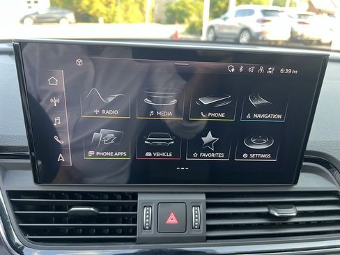 Used 2022 Audi Q5 2.0T Premium Plus image 22