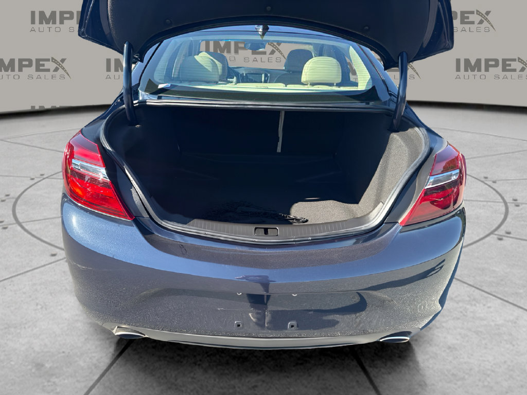 Used 2017 Buick Regal Sport Touring FWD image 25
